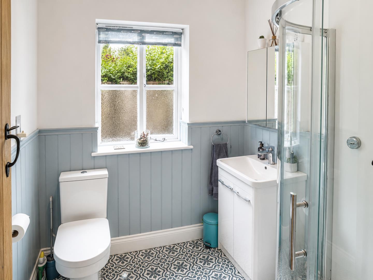 4 Bed, 2 Bath Property For Sale in Model Farm, Combs, IP14 2JG